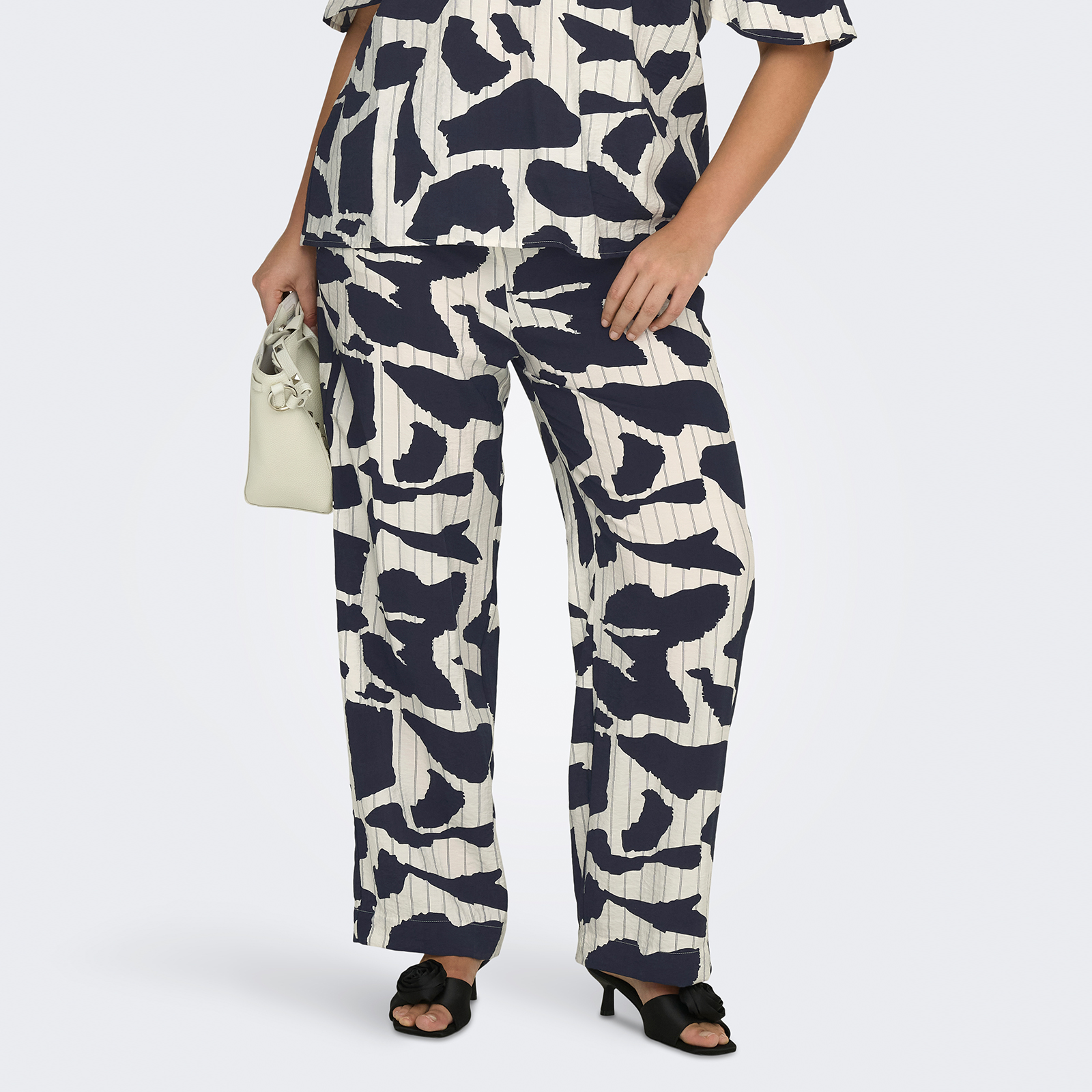 Carmisia regular fit trousers