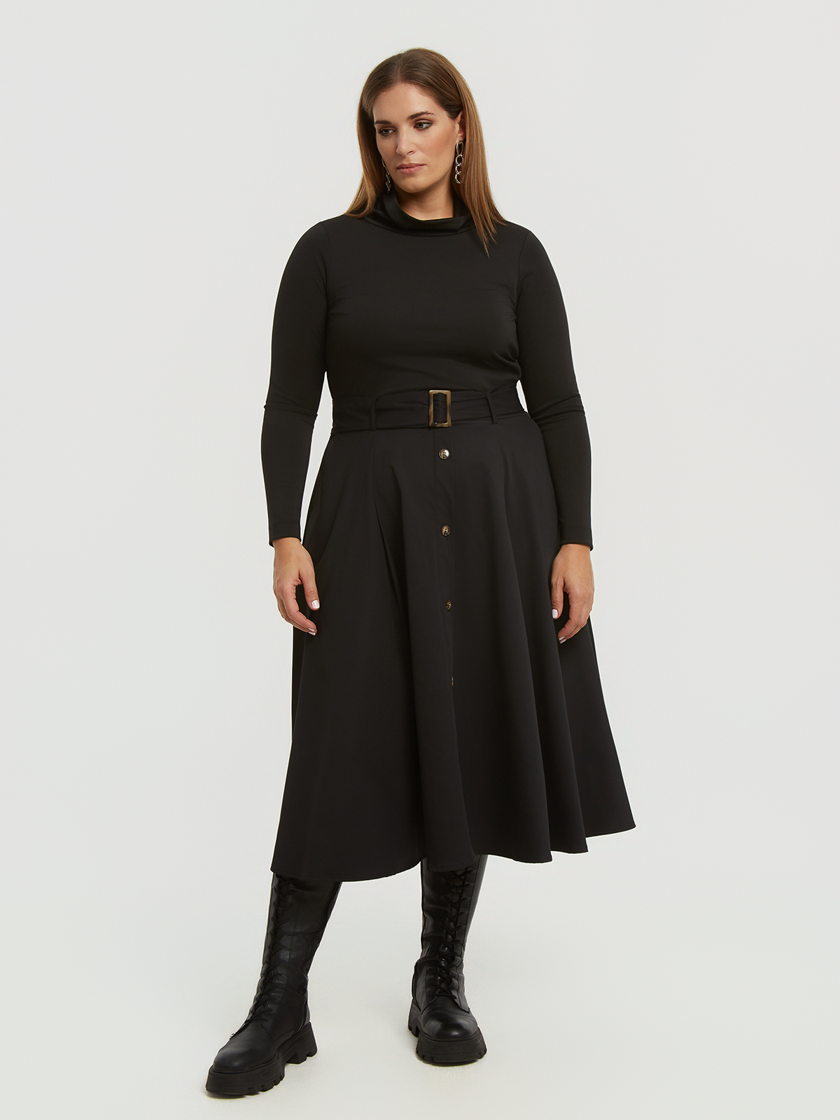 Φόρεμα ζιβάγκο με ζώνη φωτογραφία