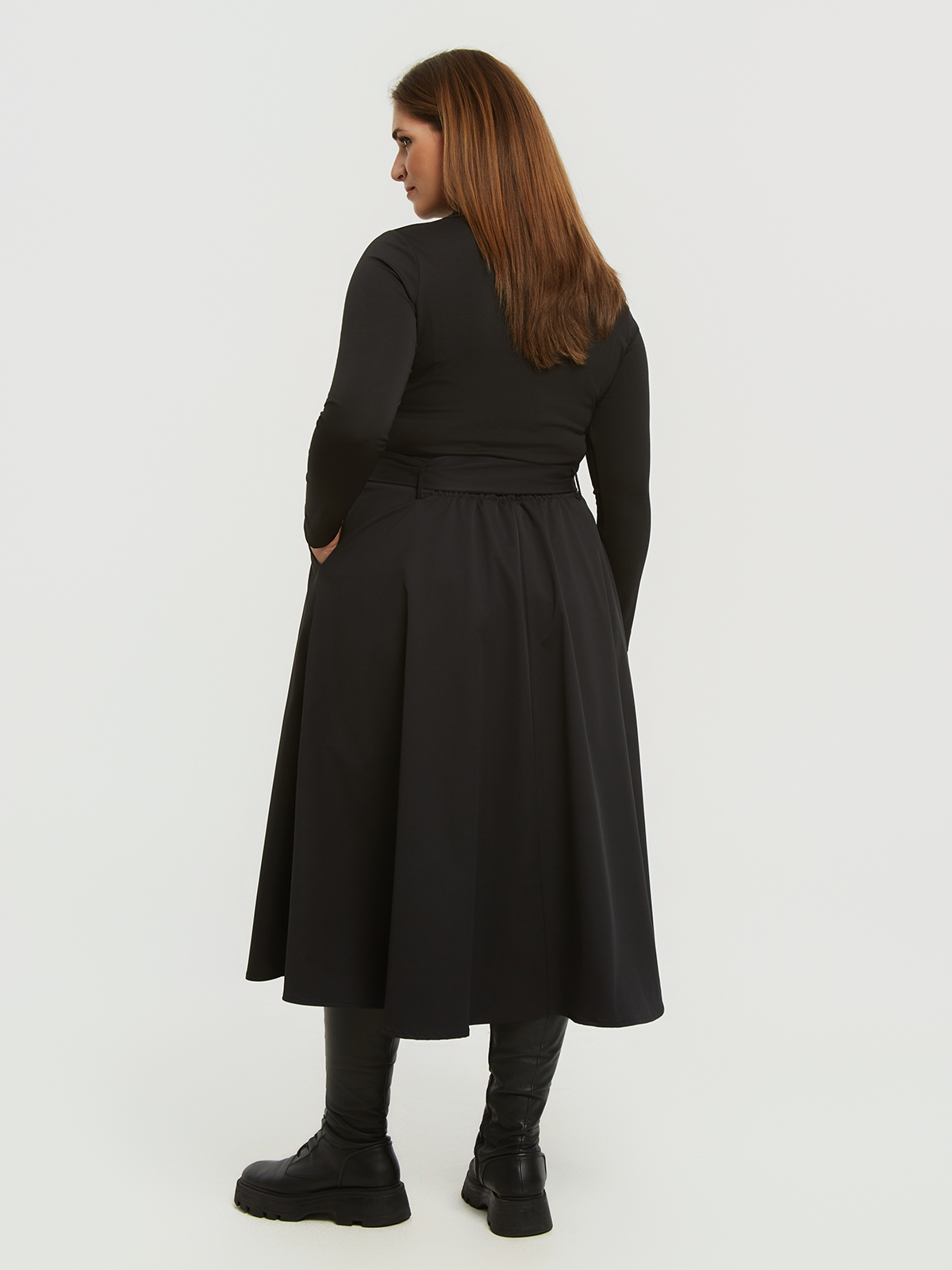 Φόρεμα ζιβάγκο με ζώνη φωτογραφία