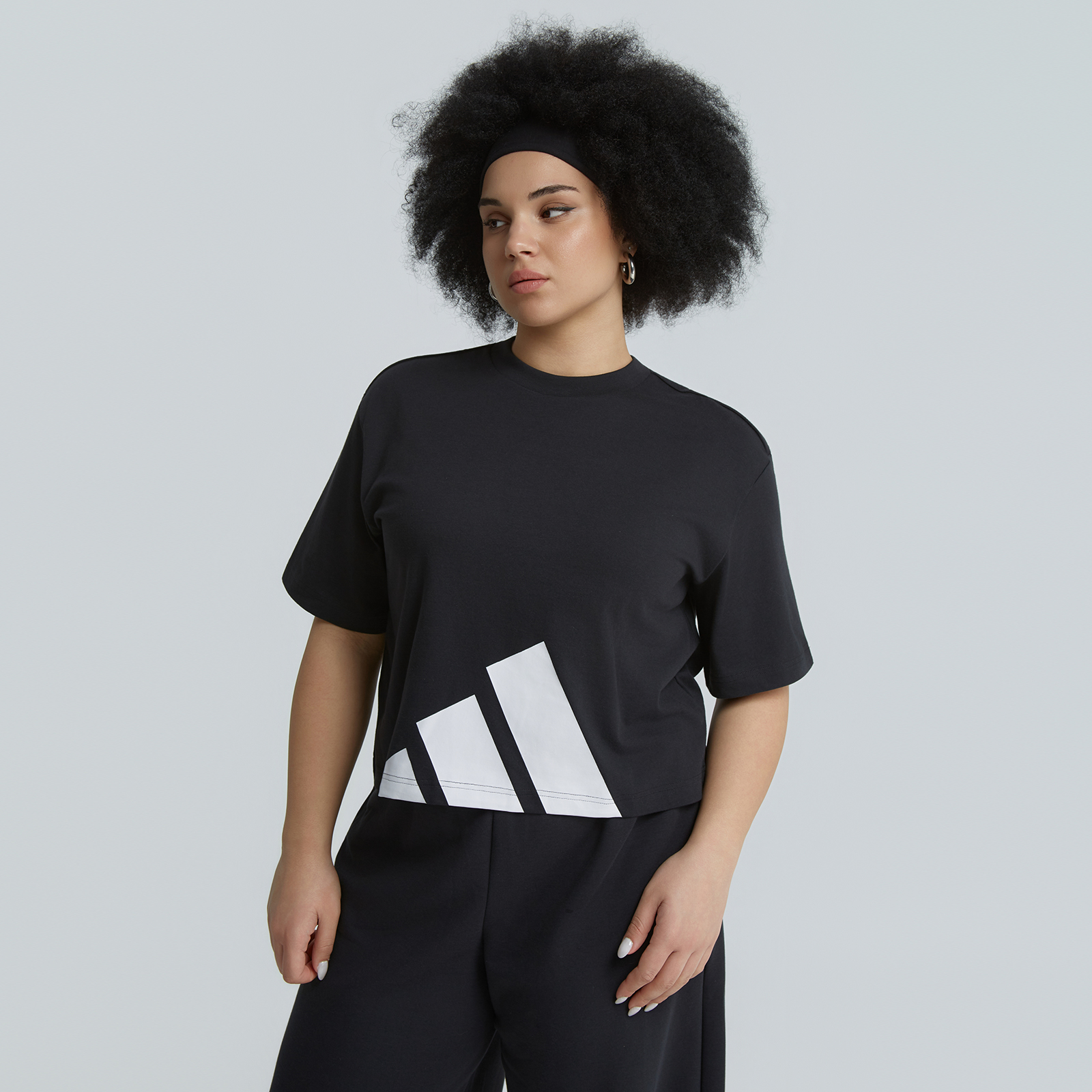 Essentials Big Logo Boyfriend Tee