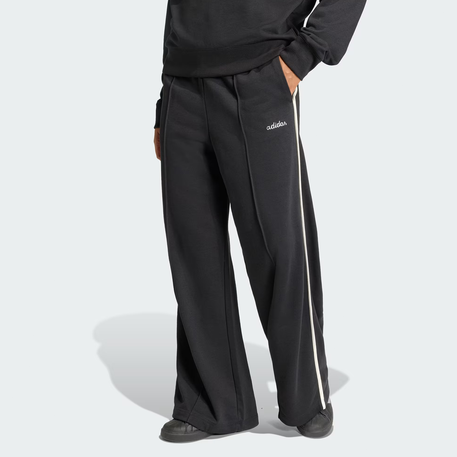 Seasonal Essentials Colourpop Pants with Embroidered Graphic