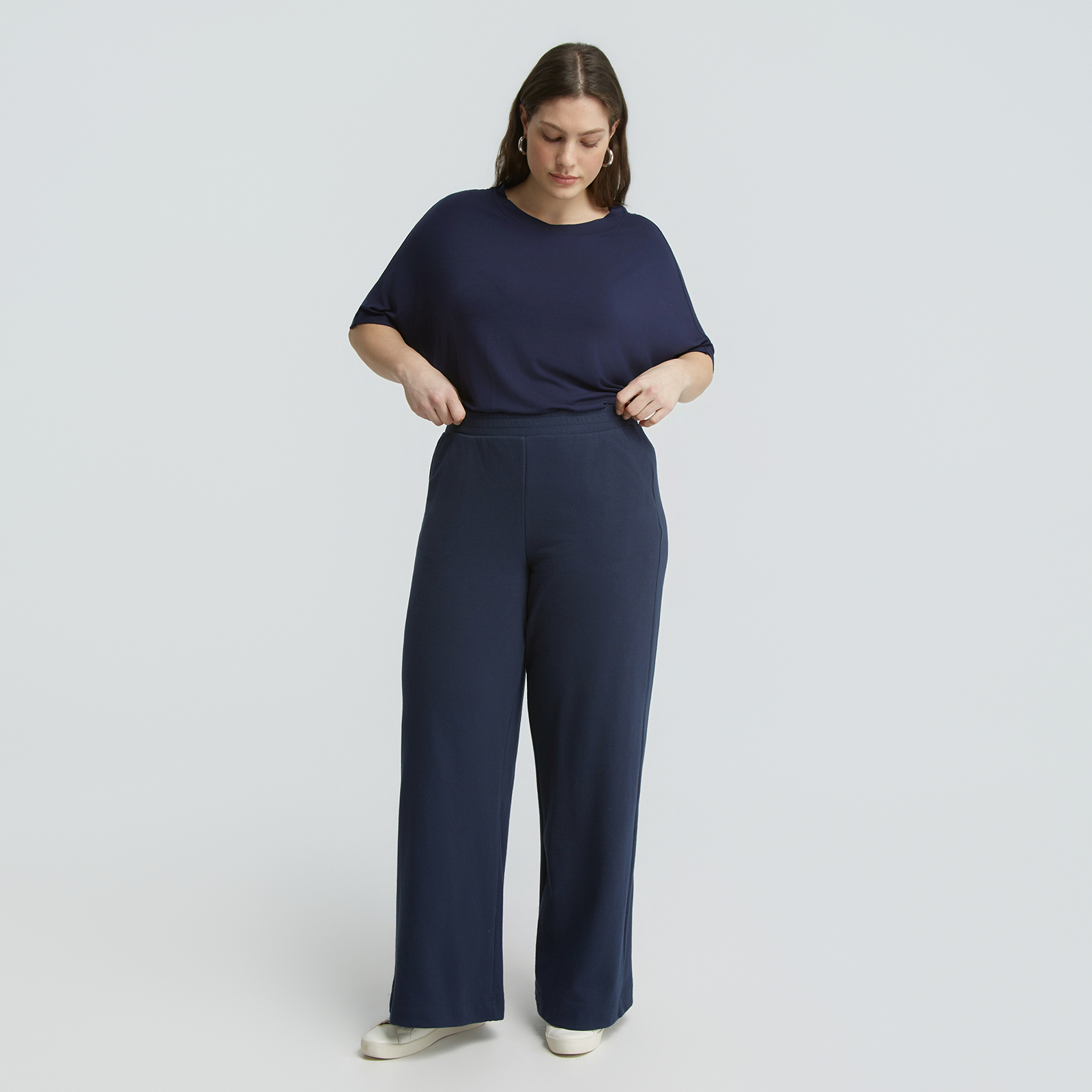 Wide-leg sweat trousers with pockets
