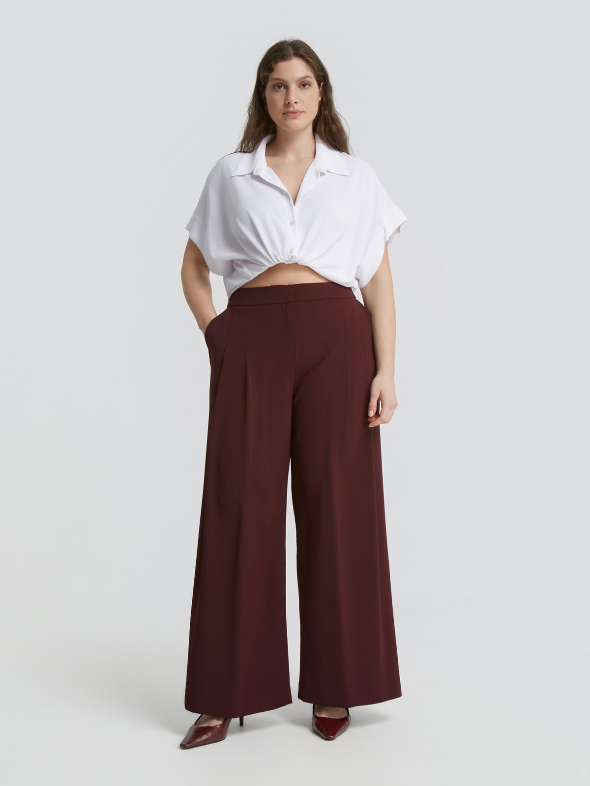 Wide-leg παντελόνι με πιέτες φωτογραφία