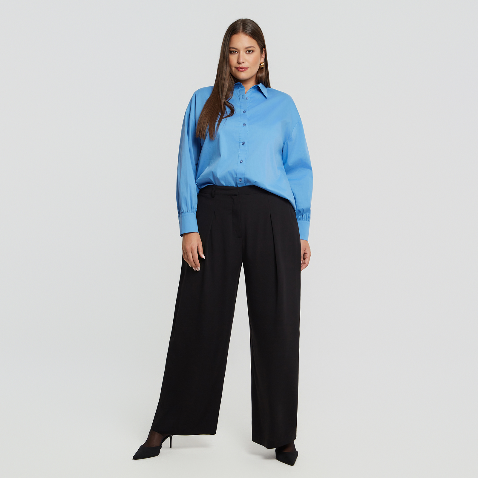 Wide-leg tailored pants