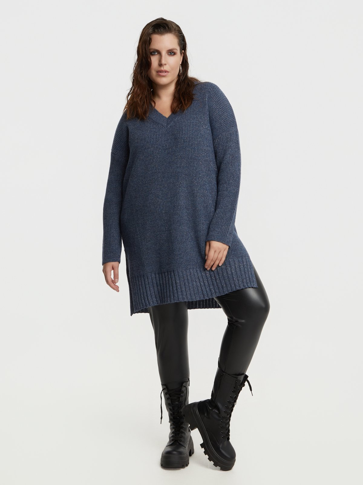 Μπλούζα πλεκτή V με μαλλί φωτογραφία