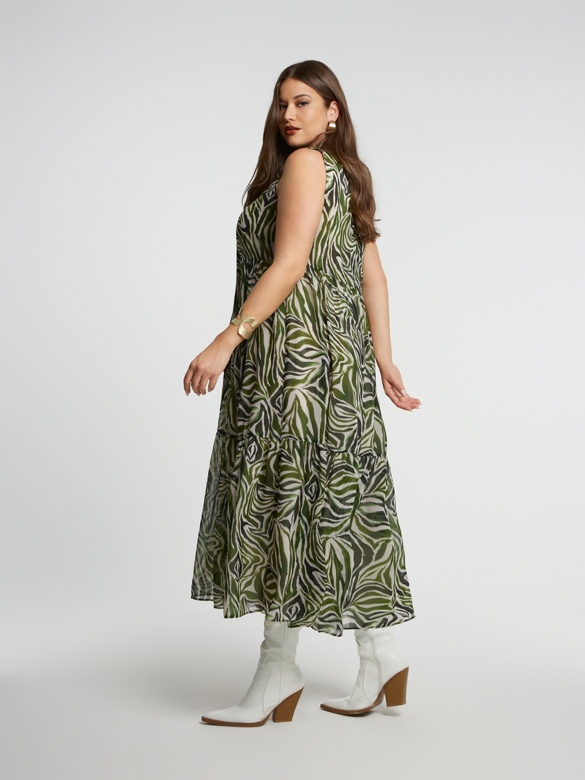 Maxi αμάνικο φόρεμα με ζεβρέ σχέδιο και δέσιμο στη λαιμό φωτογραφία