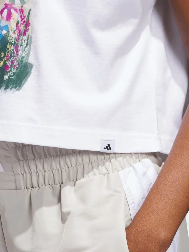 Μπλούζα Summer Romance Graphic T-shirt adidas από mat fashion σε άσπρο χρώμα