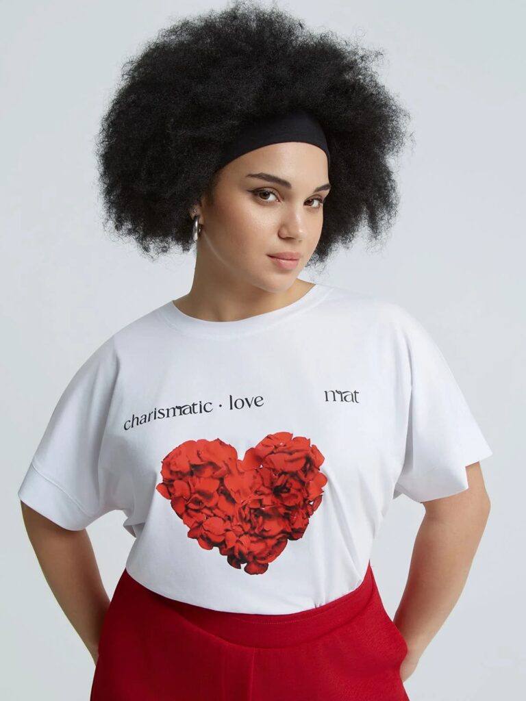 Βαμβακερό t-shirt με καρδιά  σε άσπρο χρώμα