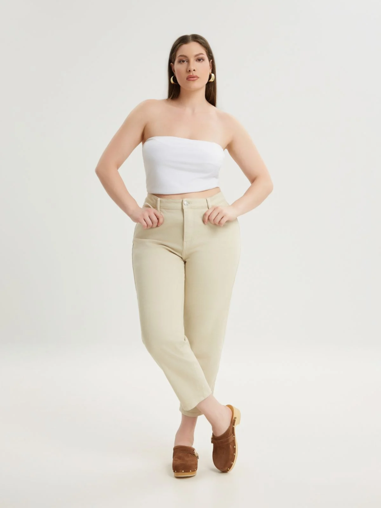 Ψηλόμεσο τζιν mom fit σε κρεμ χρώμα mat fashion - Ιδέες για Casual και Σικ Βραδινό Ντύσιμο με Τζιν & Στυλιστικά Tips!